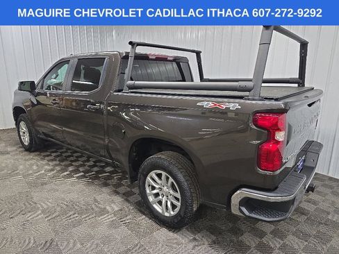 Used 2021 Chevrolet Silverado 1500 LT AWD/4WD image 9