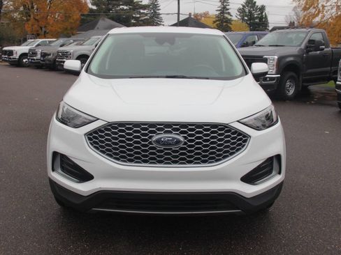 Used 2023 Ford Edge SEL image 8
