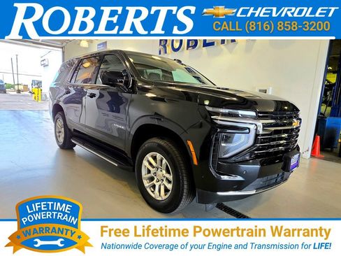 Used 2025 Chevrolet Tahoe LT AWD/4WD image 1