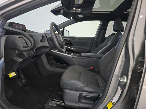 Used 2023 Toyota bZ4X XLE w/ Weather Package image 7