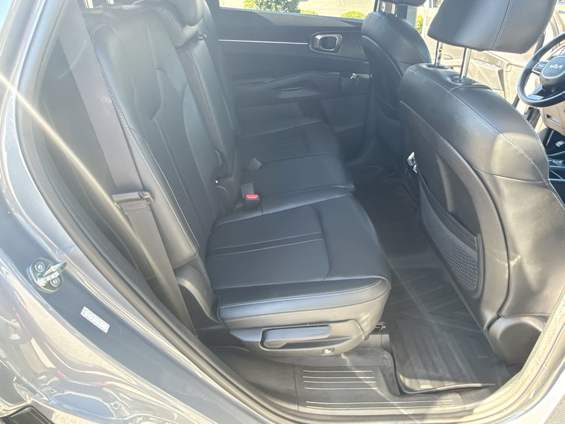 Used 2023 Kia Sorento S w/ Panoramic Sunroof Package FWD image 28