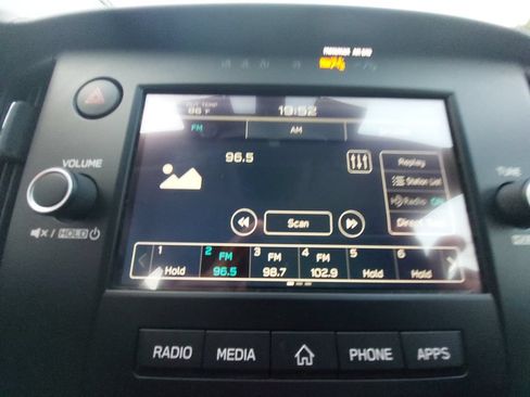 Used 2025 Subaru Outback AWD/4WD image 21