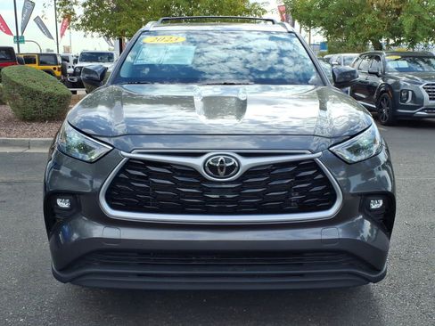 Used 2023 Toyota Highlander XLE FWD image 8