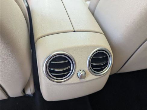 Used 2019 Mercedes-Benz GLC 300 image 16