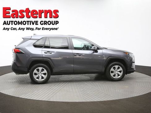 Used 2022 Toyota RAV4 LE image 44