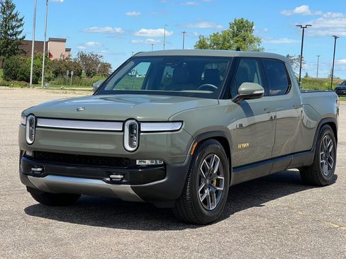 Used 2022 Rivian R1T Launch Edition AWD/4WD image 39