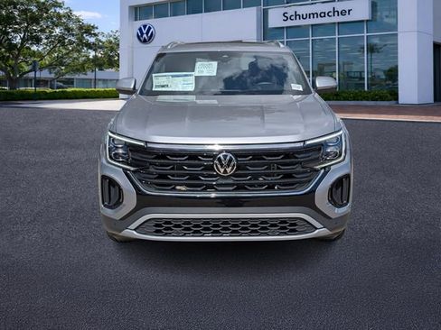 New 2026 Volkswagen Atlas Cross Sport SE image 2