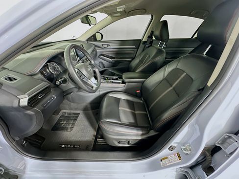 Used 2023 Nissan Altima 2.5 SR image 13