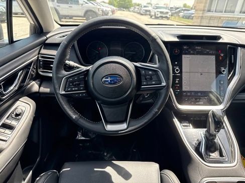 Used 2025 Subaru Outback Limited AWD/4WD image 19