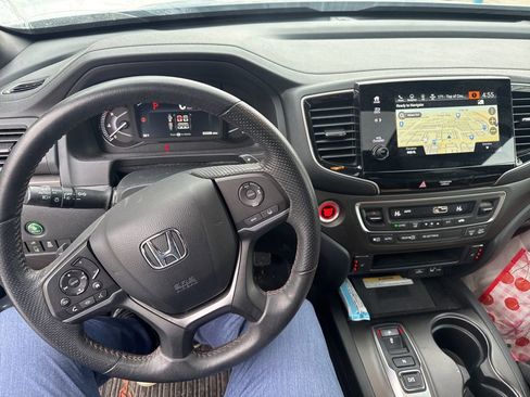 Certified 2022 Honda Passport TrailSport image 22