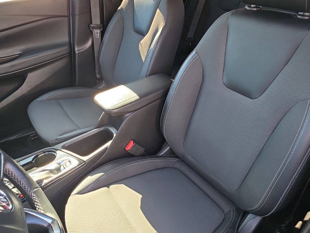 Certified 2022 Buick Encore GX Preferred w/ Cold Weather Comfort Package FWD image 24