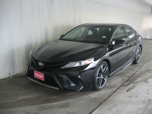 Used 2019 Toyota Camry XSE w/ Driver Assist Package image 21