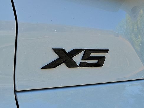 Used 2023 BMW X5 xDrive40i image 30