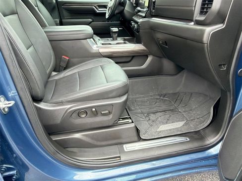 Used 2024 Chevrolet Silverado 1500 LTZ w/ Technology Package image 13