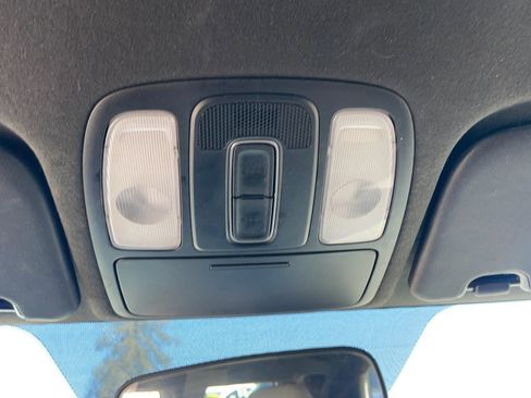 Used 2019 Kia Soul FWD image 19