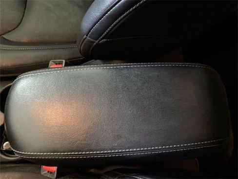 Used 2020 Jeep Cherokee Limited image 42