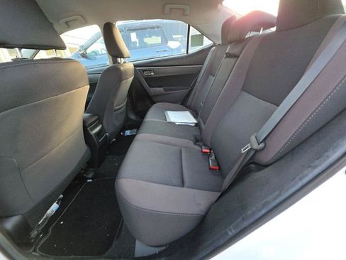 Used 2018 Toyota Corolla LE FWD image 11