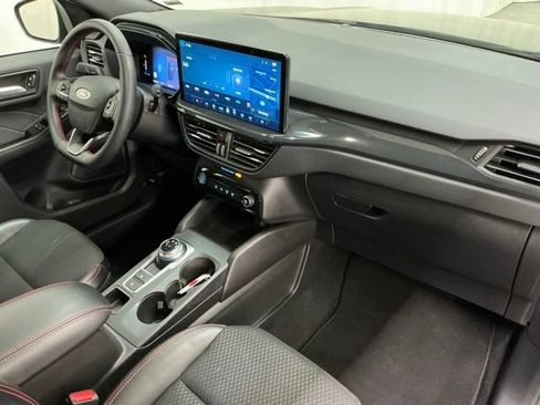 Used 2025 Ford Escape ST-Line w/ Tech Pack #1 FWD image 18