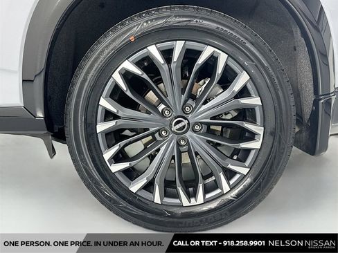 Certified 2025 Nissan Rogue Platinum AWD/4WD image 32