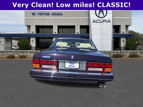 Used 1999 Rolls-Royce Silver Spur RWD image 4