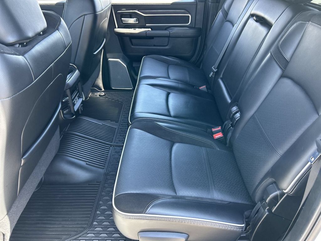 Used 2025 RAM 2500 Laramie AWD/4WD image 25