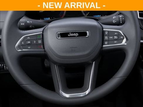 Used 2026 Jeep Compass Limited w/ Sun, Sound & Navigation Group AWD/4WD image 19