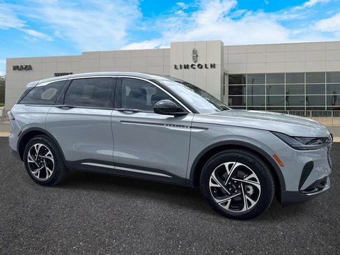 New 2026 Lincoln Nautilus Premier AWD/4WD image 1
