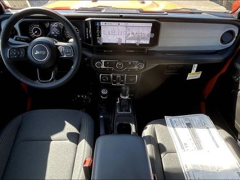 New 2025 Jeep Gladiator Sport image 6