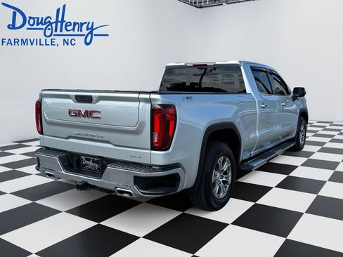 Used 2022 GMC Sierra 1500 SLT w/ X31 Off-Road Package AWD/4WD image 5
