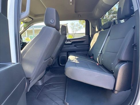 Used 2023 Chevrolet Silverado 1500 LT image 13