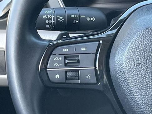 Certified 2025 Honda Pilot Touring image 13