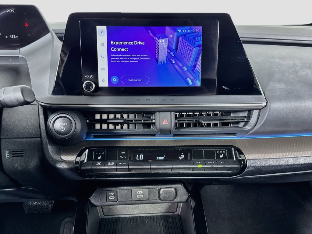 Used 2024 Toyota Prius XLE FWD image 15