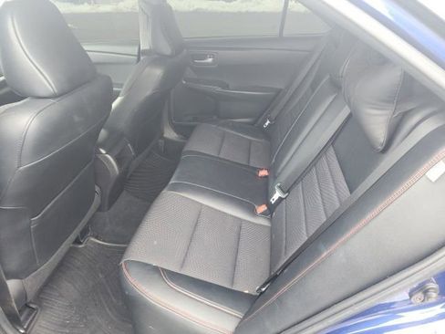 Used 2016 Toyota Camry SE image 11