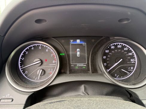 Used 2023 Toyota Camry SE w/ Cold Weather Package FWD image 16