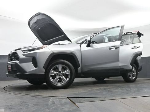 Used 2022 Toyota RAV4 XLE w/ Convenience Package AWD/4WD image 44