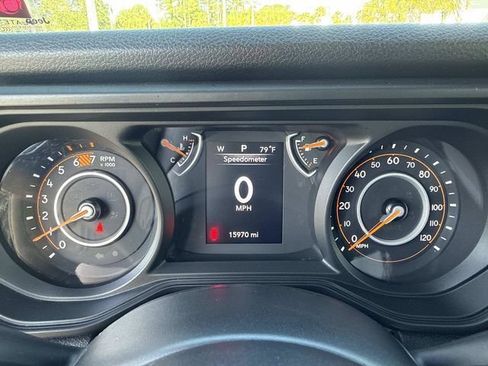 Used 2025 Jeep Wrangler Unlimited Sport AWD/4WD image 27