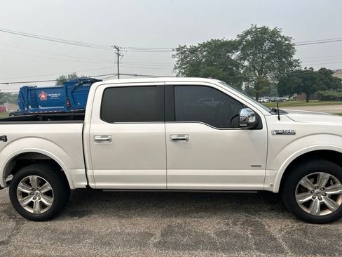 Used 2015 Ford F150 Platinum w/ Equipment Group 701A Luxury AWD/4WD image 18