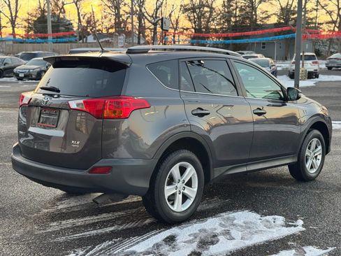 Used 2013 Toyota RAV4 XLE image 5