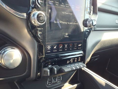 Used 2021 RAM 1500 Laramie w/ Sport Appearance Package image 13