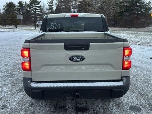 New 2025 Ford Maverick XLT w/ Equipment Group 301A image 29