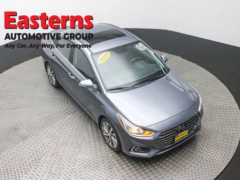 Used 2020 Hyundai Accent Limited FWD image 3