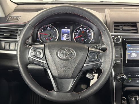 Used 2015 Toyota Camry SE image 23
