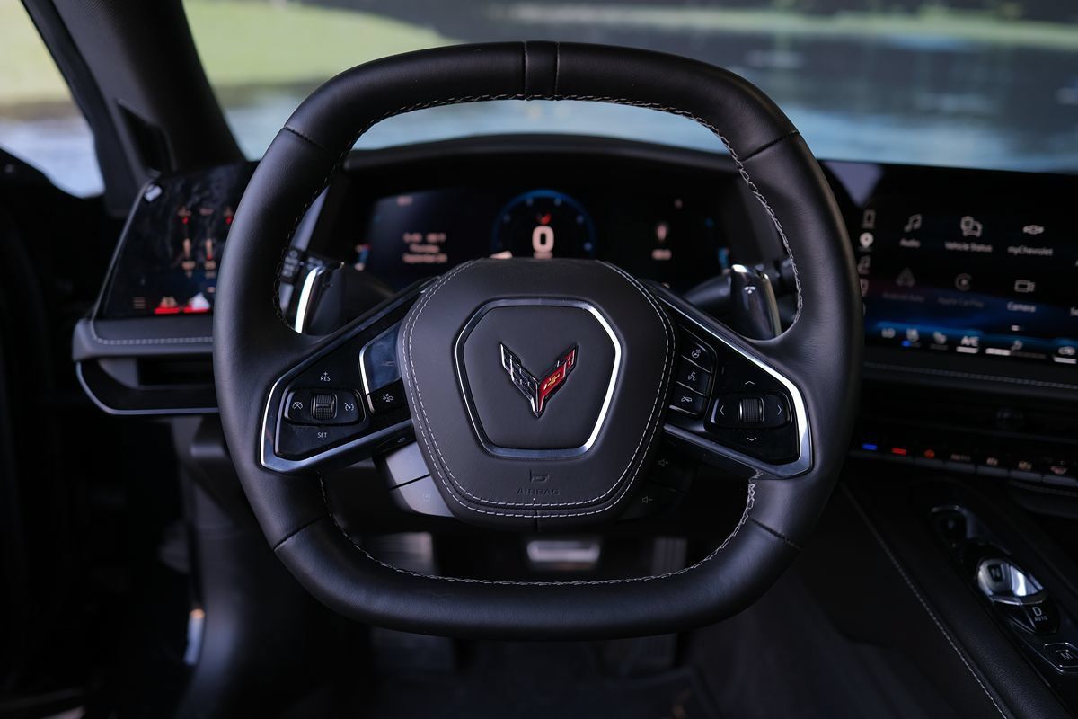 Used 2026 Chevrolet Corvette Stingray Preferred Cpe w/ Stealth Interior Trim Package RWD image 16