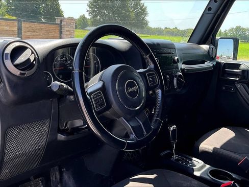 Used 2017 Jeep Wrangler Unlimited Sport w/ Quick Order Package 24S AWD/4WD image 13