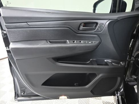 Used 2023 Honda Odyssey Sport image 19