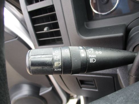 Used 2012 Jeep Liberty Sport AWD/4WD image 15