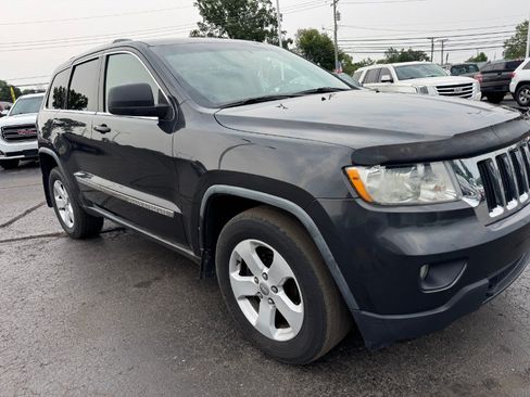 Used 2011 Jeep Grand Cherokee Laredo AWD/4WD image 12