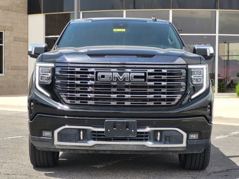 Used 2024 GMC Sierra 1500 Denali Ultimate AWD/4WD image 3