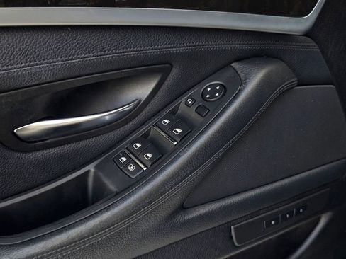 Used 2011 BMW 528i 528i Sedan 4D image 32