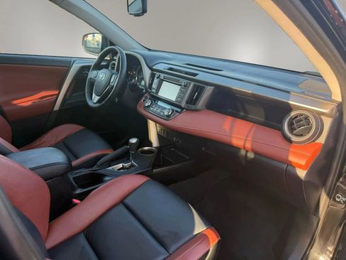 Used 2014 Toyota RAV4 Limited image 42